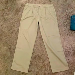 Men’s Gorge khaki pants